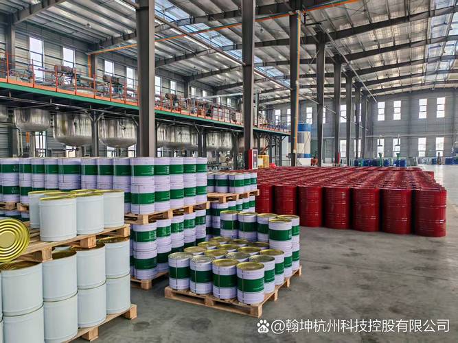 一家持续专注研发,生产塑胶跑道材料,运动弹性地坪材料的高新技术企业